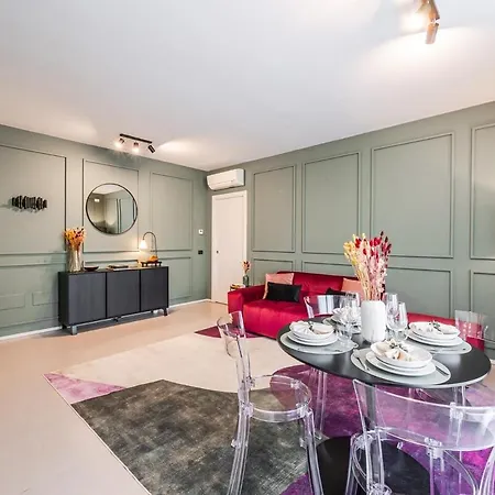 Station - Elegante Con Garage Appartamento Modena