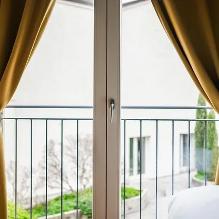 Station - Elegante Con Garage Appartamento Modena