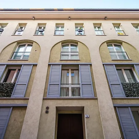 Appartamento Station - Elegante Con Garage Modena