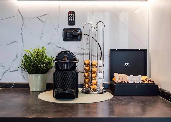 Station - Elegante Con Garage Lejlighed *