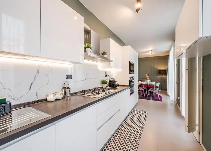 Lejlighed Station - Elegante Con Garage *