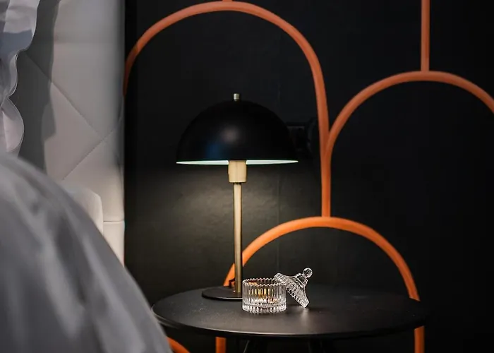 Station - Elegante Con Garage *